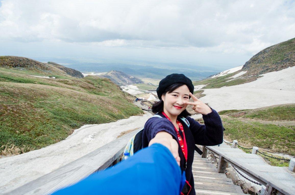 《逆局》中任非座驾的jeep车是什么车型？游戏画面