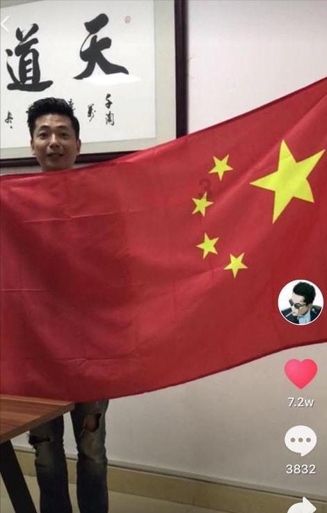 合力整治占道经营 干净舒适迎接春节